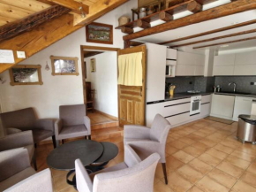 Chalet 11 pers, 5 ch, pied des pistes, balcon, parking, Wi-Fi, cheminée, Serre Chevalier - FR-1-762-27